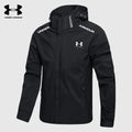 UA™ Teknisk hettejakke — Svart#farge_svart